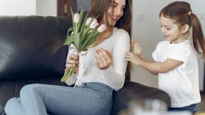 Ideas para celebrar un  Día de las Madres virtual y hacerla sentir cerca