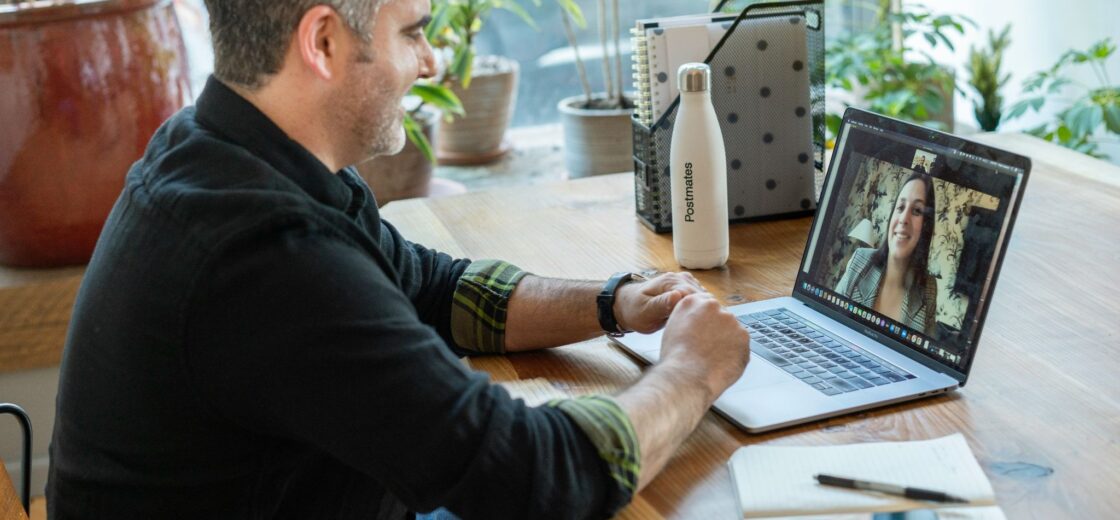 Ideas para celebrar el Día del Papá virtualmente y crear momentos significativos en línea